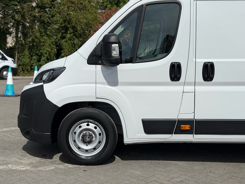 Vauxhall Movano CDTi 3500 BiTurbo Prime - U2281