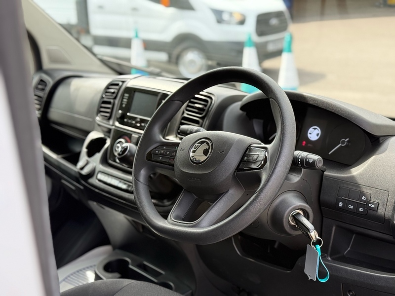 Vauxhall Movano CDTi 3500 BiTurbo Prime - U2281