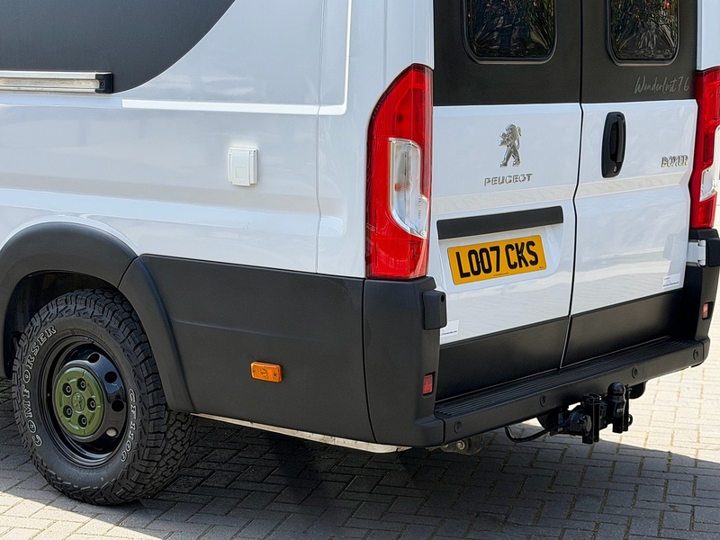 Peugeot Boxer L4 BlueHDi 435 Professional Camper Conversion - U2283