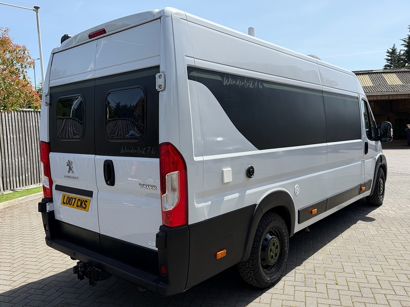 Peugeot Boxer L4 BlueHDi 435 Professional Camper Conversion - U2283
