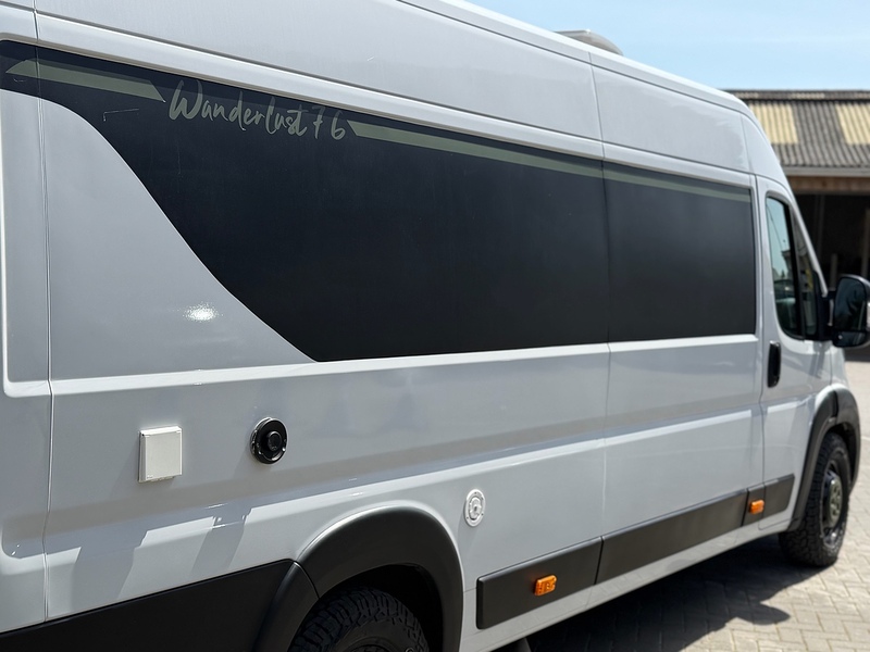 Peugeot Boxer L4 BlueHDi 435 Professional Camper Conversion - U2283