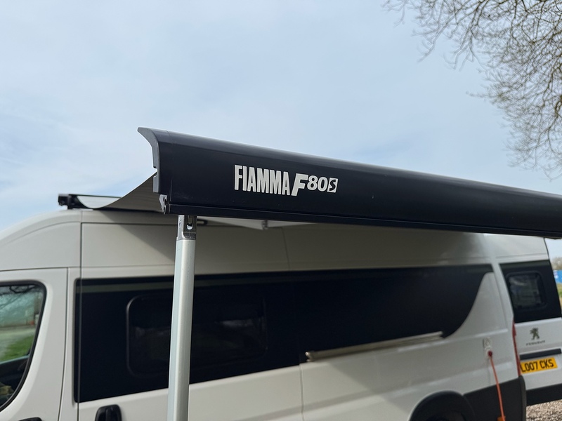 Peugeot Boxer L4 BlueHDi 435 Professional Camper Conversion - U2283