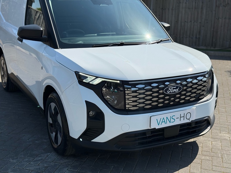 Ford E-Transit Courier Trend - U2292