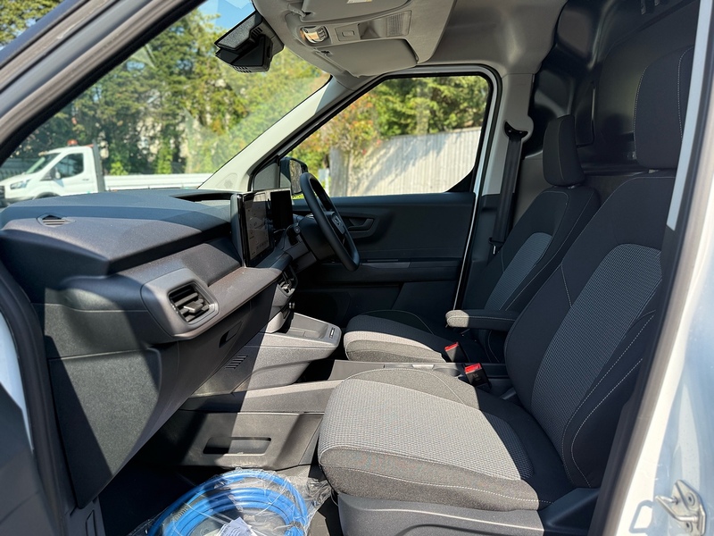 Ford E-Transit Courier Trend - U2292