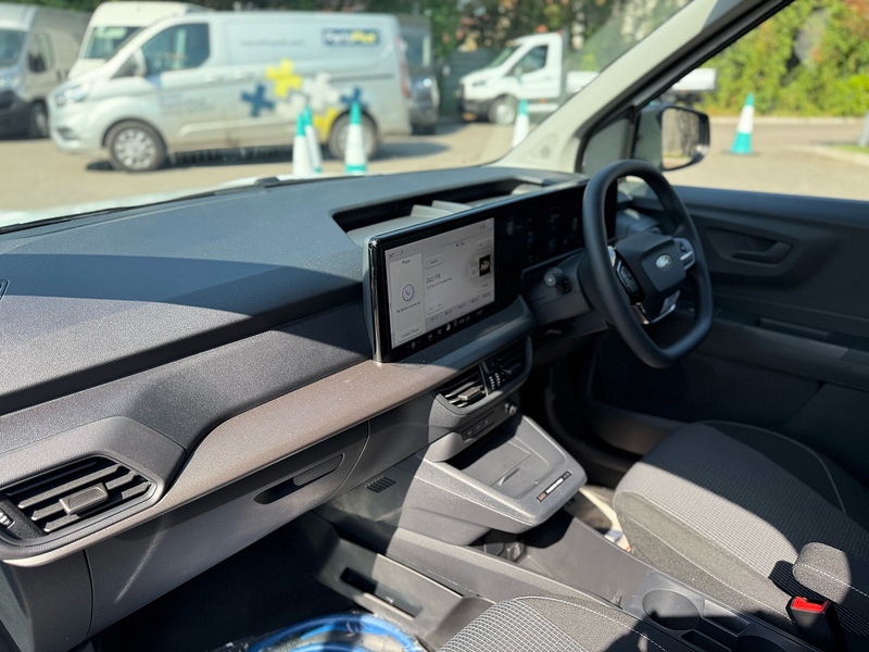 Ford E-Transit Courier Trend - U2292