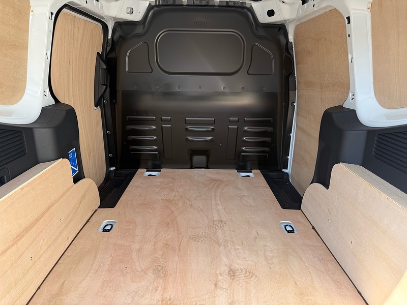 Ford E-Transit Courier Trend - U2292
