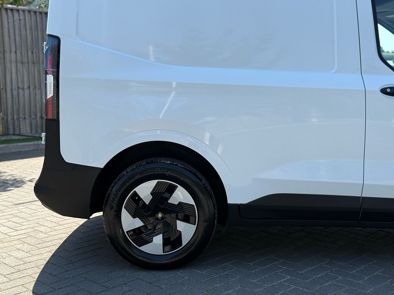 Ford E-Transit Courier Trend - U2292