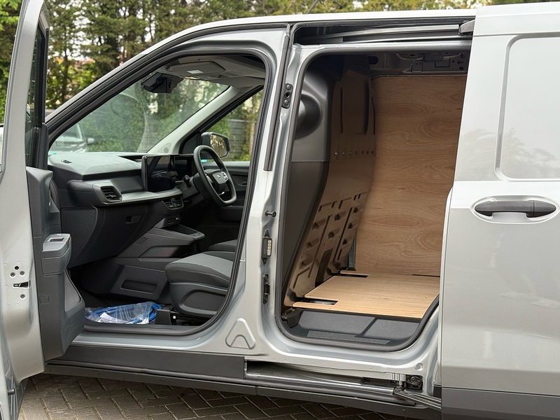 Ford E-Transit Courier Trend - U2293