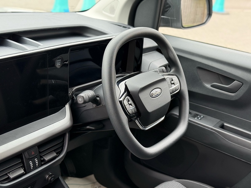 Ford E-Transit Courier Trend - U2293