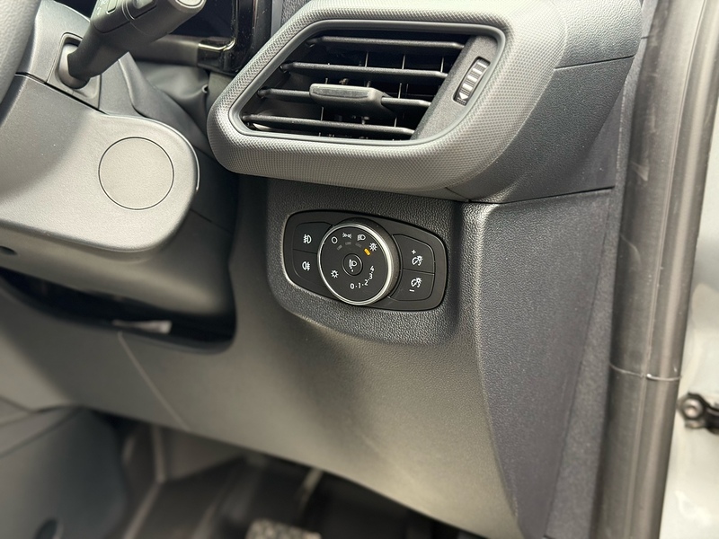 Ford E-Transit Courier Trend - U2293