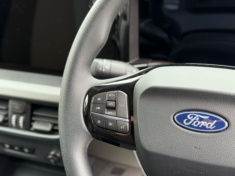 Ford E-Transit Courier Trend - U2293