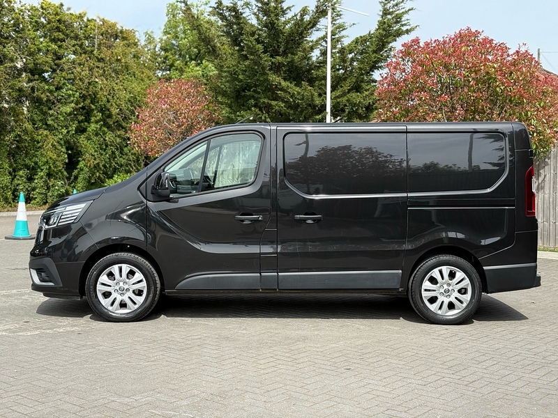 Renault Trafic dCi Blue SL28 Sport - U2305