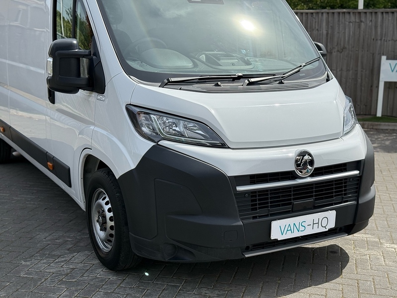 Renault Trafic dCi Blue SL28 Sport - U2305