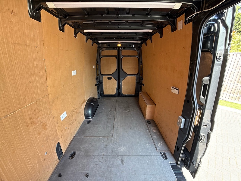 Volkswagen Crafter TDI CR35 Trendline - U2325