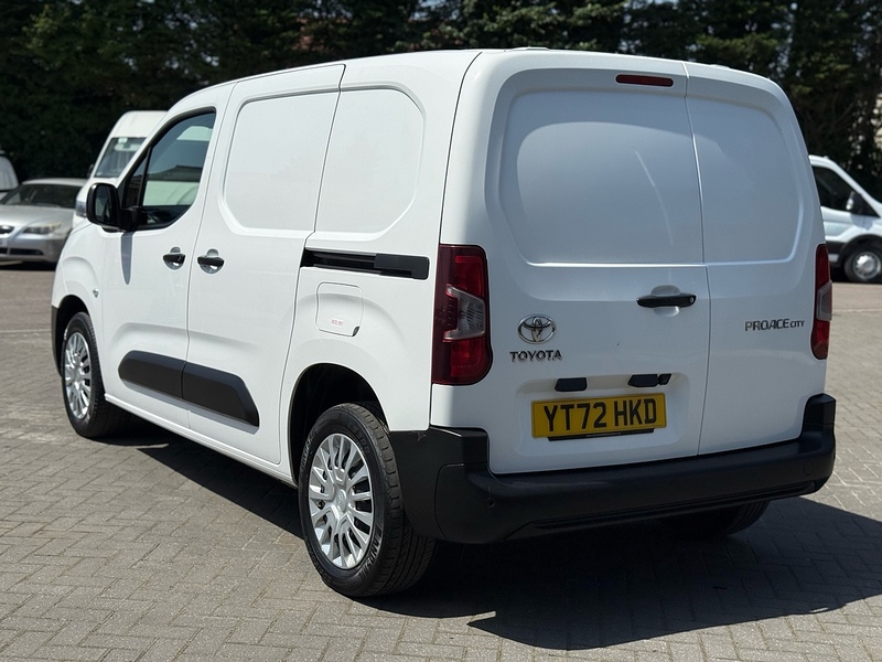 Toyota PROACE CITY BlueHDi Icon - U2331