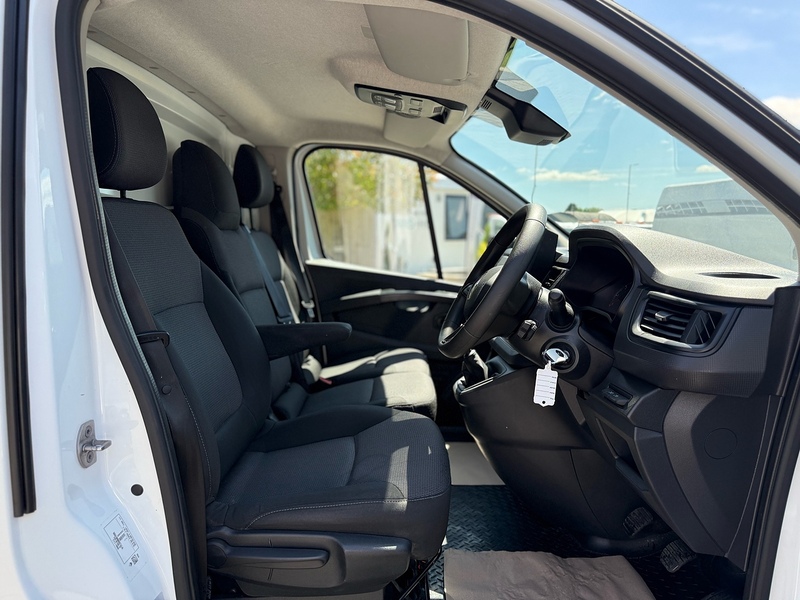 Renault Trafic dCi Blue SL28 Business+ - U2349