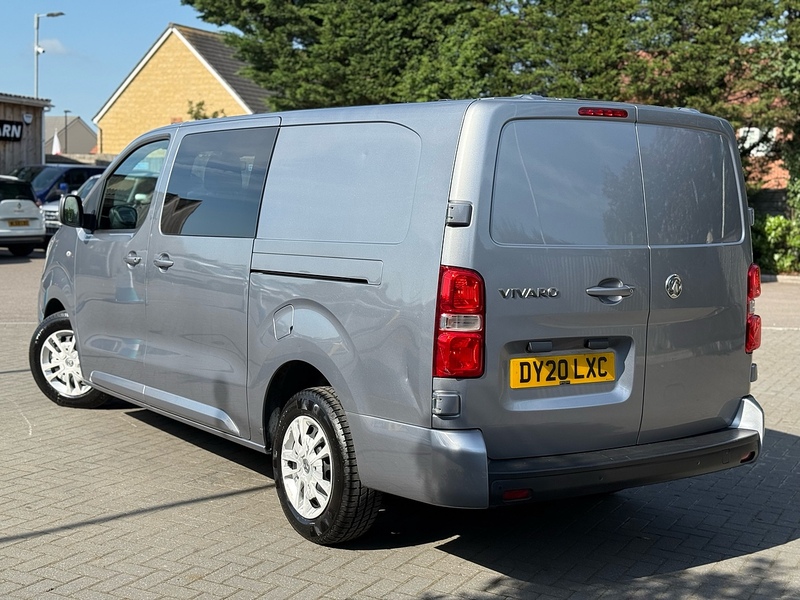 Vauxhall Vivaro Turbo D 3100 Sportive - U2350