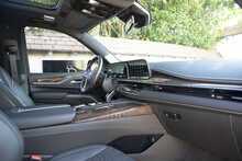 Cadillac Escalade Sport Platinum - U1026