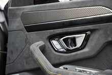 Lamborghini Urus V8 Performante - U1039