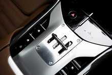 Ferrari Purosangue V12 - U1052