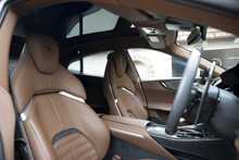 Ferrari Purosangue V12 - U1052