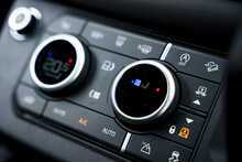 Land Rover Defender 110 P525 V8 - U1085