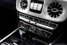 Mercedes-Benz G Class G63 V8 BiTurbo AMG - U1094