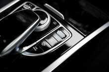 Mercedes-Benz G Class G63 V8 BiTurbo AMG - U1094