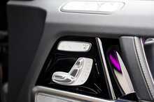 Mercedes-Benz G Class G63 V8 BiTurbo AMG - U1094