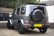 Mercedes-Benz G Class G63 V8 BiTurbo AMG - U1094