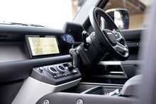 Land Rover Defender 110 P400e XS Edition - U1107
