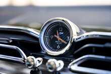 Bentley Bentayga V8 Azure - U1120