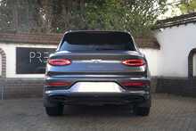 Bentley Bentayga V8 Azure - U1120