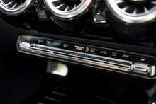 Mercedes-Benz CLA CLA220d AMG Line prem + - U1136