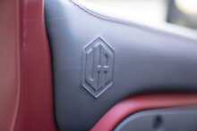 Land Rover Defender 110 P425 V8 X - U1146