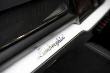 Lamborghini Urus V8 BiTurbo SE - U1186