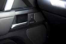 Land Rover Defender 90 P525 V8 Carpathian Edition - U1188