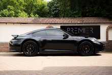 Porsche 911 T 992 Carrera - U1220