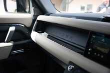 Land Rover Defender 110 D250 MHEV X-Dynamic SE - U1225