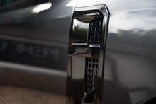 Land Rover Defender 110 D250 MHEV X-Dynamic SE - U1225