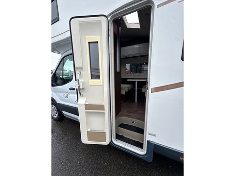 Roller Team Zafiro 675 Ford Transit 2.0 TDCI Coach Built 2000 Automatic Diesel