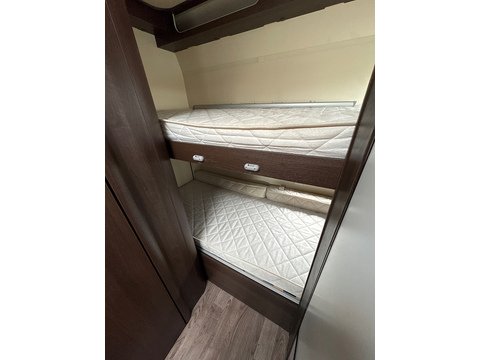 Roller Team Zafiro 675 Ford Transit 2.0 TDCI Coach Built 2000 Automatic Diesel