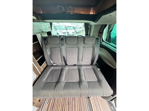 Terrier Ford Tourneo Custom 300 2.2 TDCi Trend 155ps