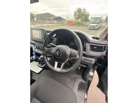 2.0 dCi Blue 30 Extra Sport Panel Van 5dr Diesel Manual SWB Euro 6 (s/s) (150 ps)