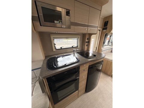 Chatsworth 195 Peugeot Boxer 2.0 130 HDI