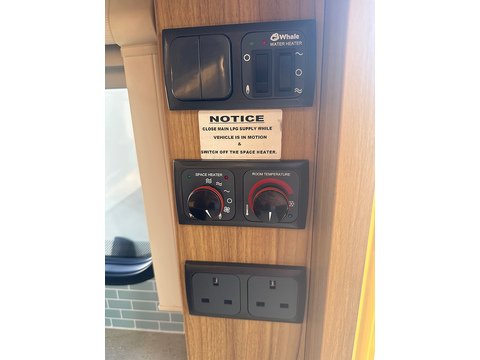 2.2 HDi 333 Chassis Cab 2dr Diesel Manual L2 Euro 5 (130 ps)