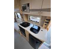 Elddis Supreme 195 Peugeot Boxer 2.0 HDI