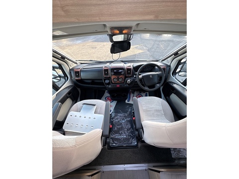 2.0 BlueHDi 335 Chassis Cab 2dr Diesel Manual L3 Euro 6 (130 ps)