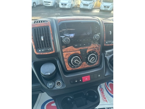 2.0 BlueHDi 335 Chassis Cab 2dr Diesel Manual L3 Euro 6 (130 ps)