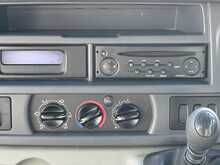 Nu Venture  Caletta Renault Master 2.5 CDI TD 35